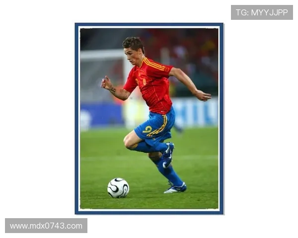 全球足球明星名单及其精彩瞬间的汇总展示