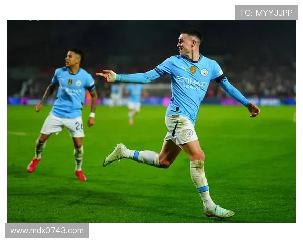 全球足球明星奖杯排行榜揭晓谁是历史最佳球员的巅峰之作 全球足球明星奖杯排行榜揭晓谁是历史最佳球员的巅峰之作