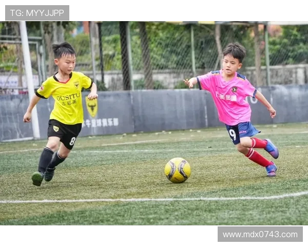 模仿足球明星专属动作挑战赛让你成为球场上的焦点明星 模仿足球明星专属动作挑战赛让你成为球场上的焦点明星